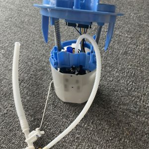 Fuel pump Mercedes w204