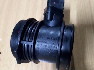 Mercedes Benz Air Flow Sensor/M112