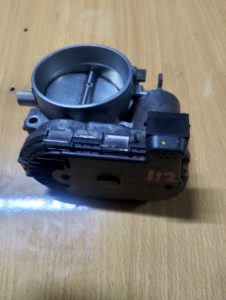 Mercedes Benz Throttle M112