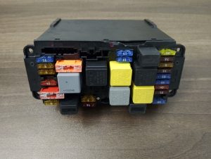 Front Sam module C class w203